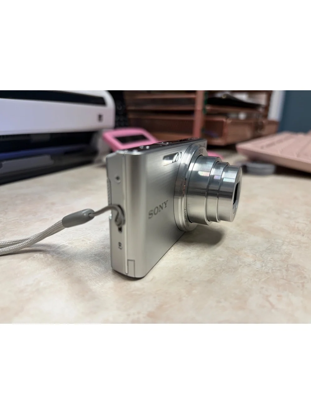 Sony Cyber-shot DSC-W830 20.1MP Digital Camera Silver 8x Zoom Tested Working